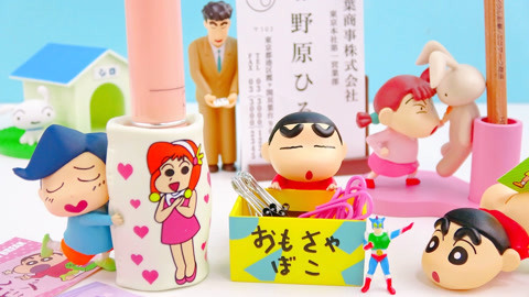 蜡笔小新桌上小物盲盒