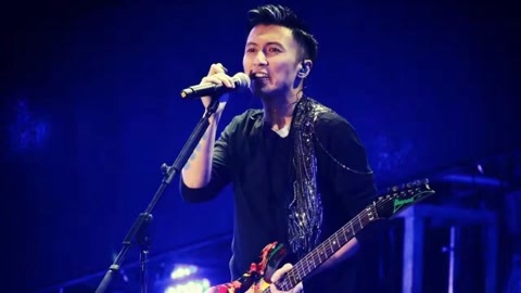 谢霆锋决战食神英皇超级巨星演唱会现场