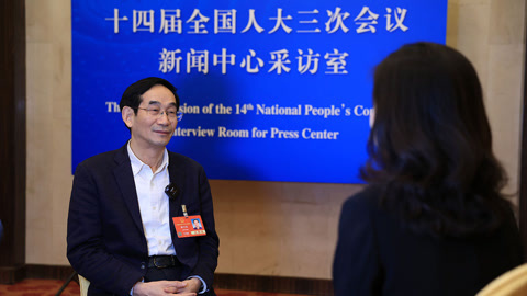 中国访谈 黄代放代表谈民营经济