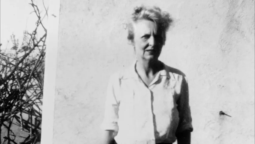 《二战中的女人》第1集