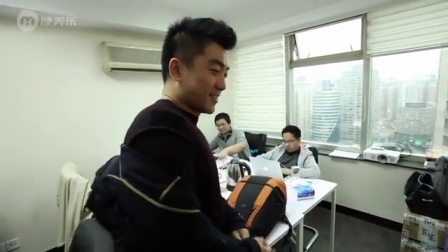 健美兄弟84天变形记 第一季 Leo的白领生活