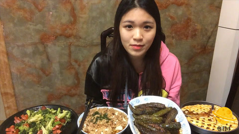 瘾食星球 会做饭又能吃的妹子最可爱