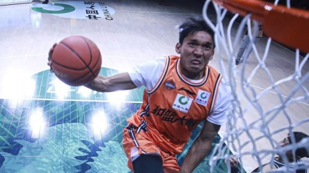 矣进宏一战成名！两分半视频带你了解“云南滑翔机”到底有多炸