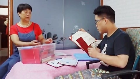梦想改造家 第6季 小家藏着的大世界 27岁脑瘫患者自学八国语言