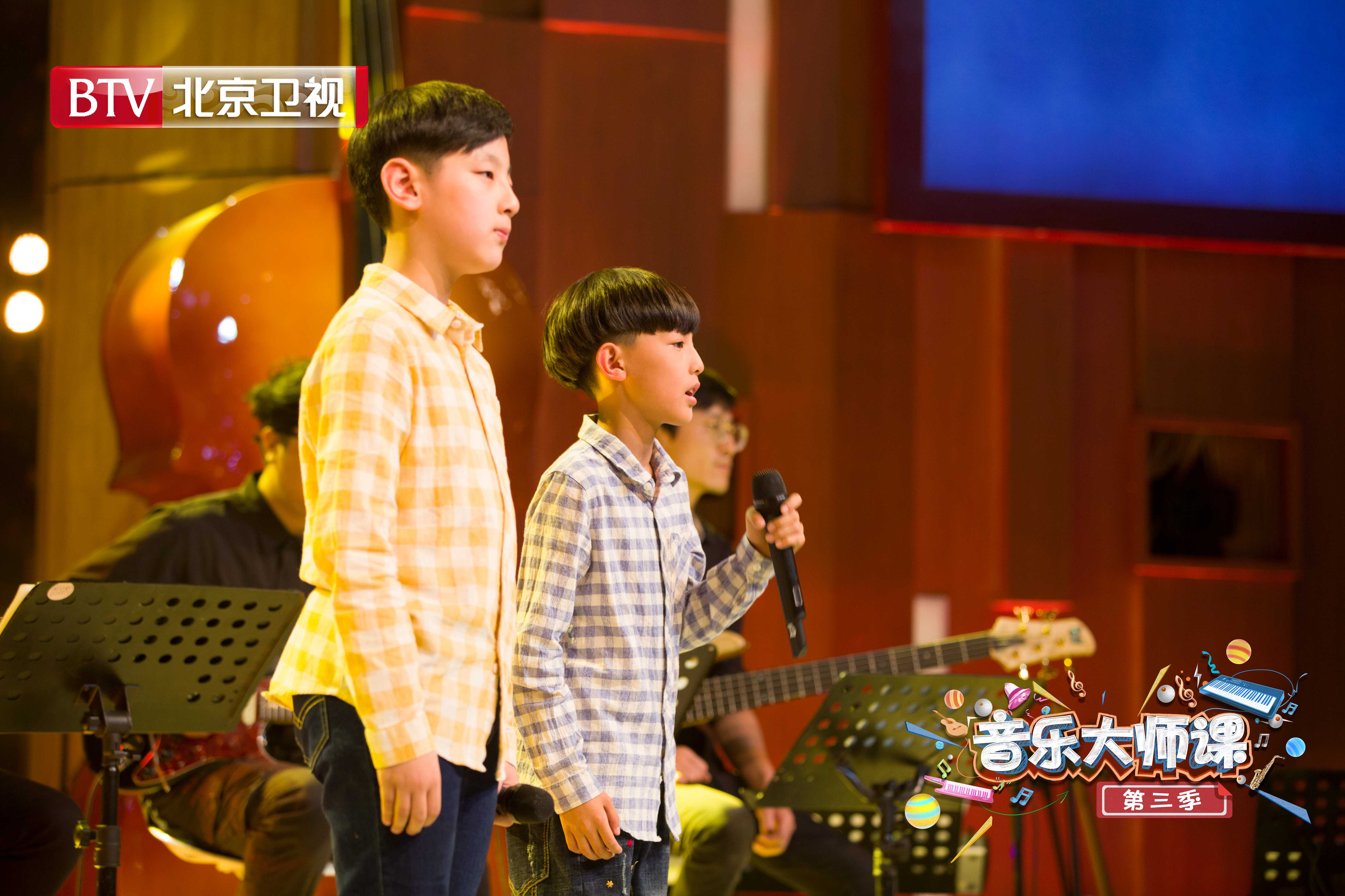 《音乐大师课》朱军情绪失控 "叫板"学生父亲