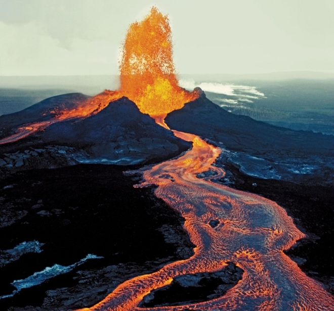 揭秘史上十大最劇烈的火山噴發場景猶如世界末日