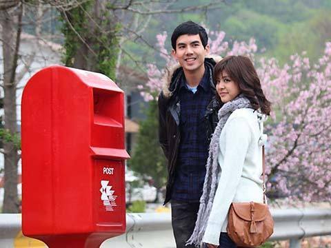 电影 >你好,陌生人导演:班庄·比辛达拿刚  主演:德·辰塔维西  努娜