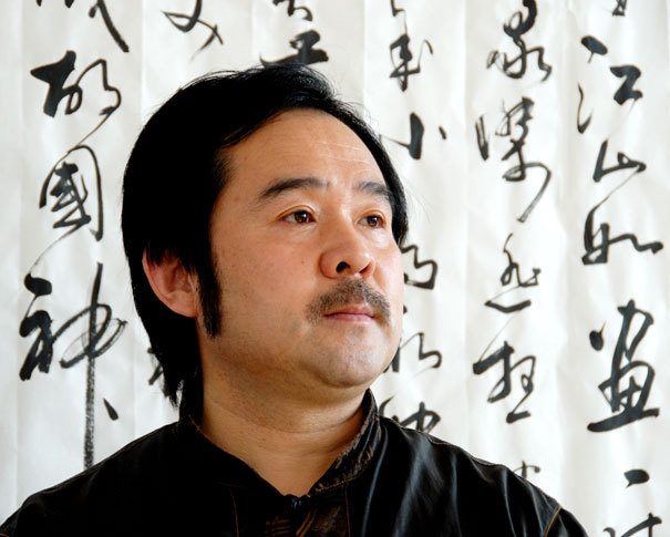 1,书法家协会会员 经历 谢智勇自幼酷爱书画,在书法艺术道路上勤奋