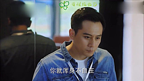 老男孩:刘烨饰演机长,为挽救孩子双腿,强行迫降!