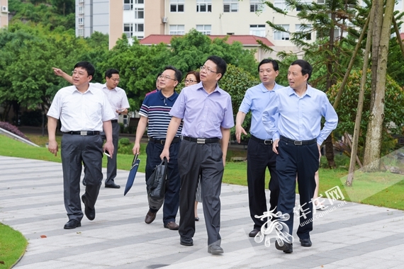 教育部检查组走进重庆女子职中 大赞学校"顶岗实习"全程管理模式