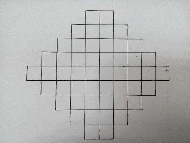 小明的哥哥在纸上画了很多个小正方形 他问小明图里面有多少个正方形