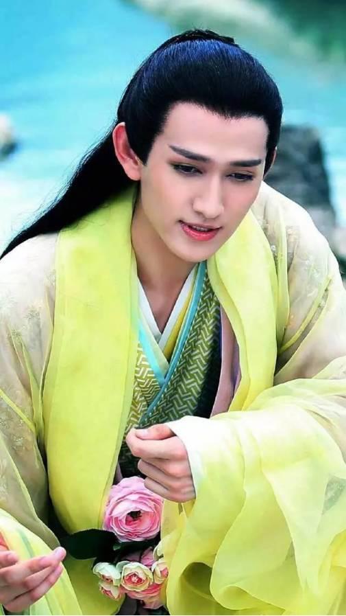 《花千骨》,剧中马可饰演六界第一美男杀阡陌,作为配角的马可存在感