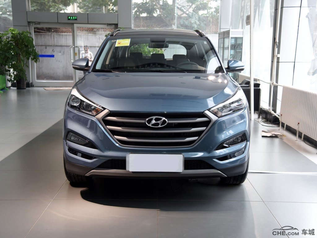 2015款全新途胜作为北京现代suv家族中最后一个换装流体雕塑2.