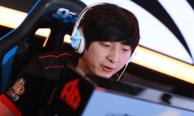 70kg 狙神70kg 自2008年出道以来,无数冠军荣耀相伴的70kg在这个圈子