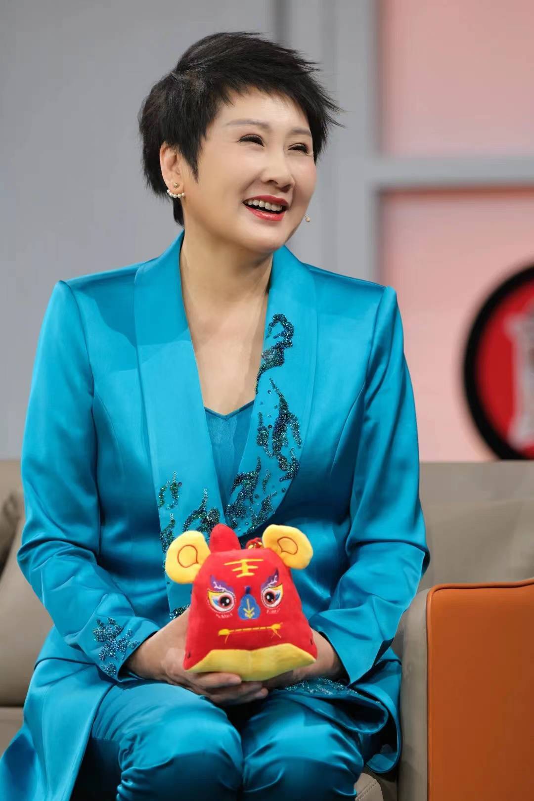 张凯丽《回声嘹亮》沉浸式访谈深情献唱 尽兴畅聊《人世间》 - 360娱乐,你开心就好