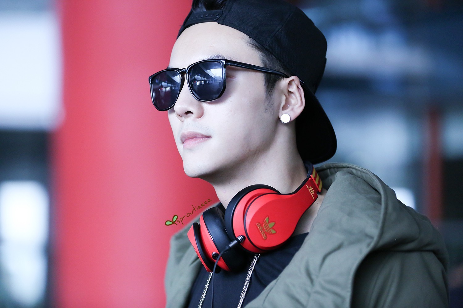 陈伟霆模特女友bruna遭网友攻击 性感也是罪?