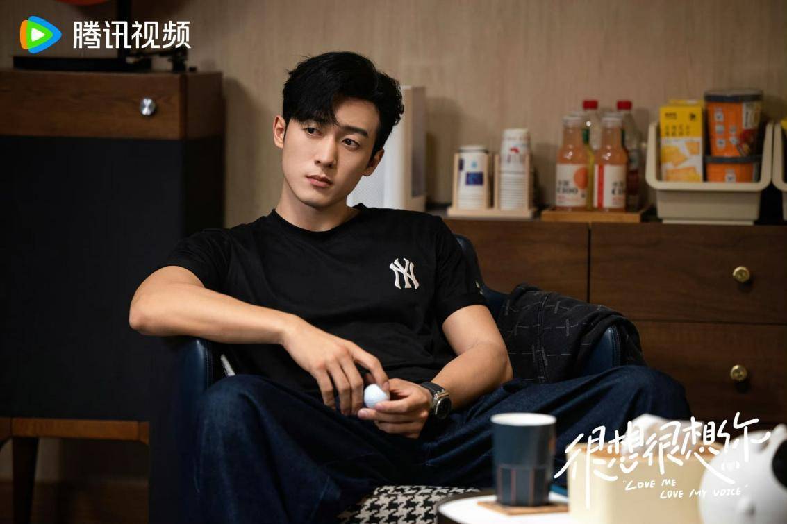 侯雯元新剧《很想很想你》腾讯视频全网独播 现言气质型男 “绝美沙意”幽默吸睛 - 360娱乐,你开心就好