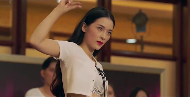 极光之恋:何静文示范舞蹈,这段太美了