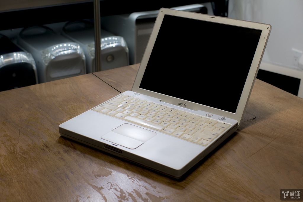 属于白色审美时代的来临: 第二代ibook回顾