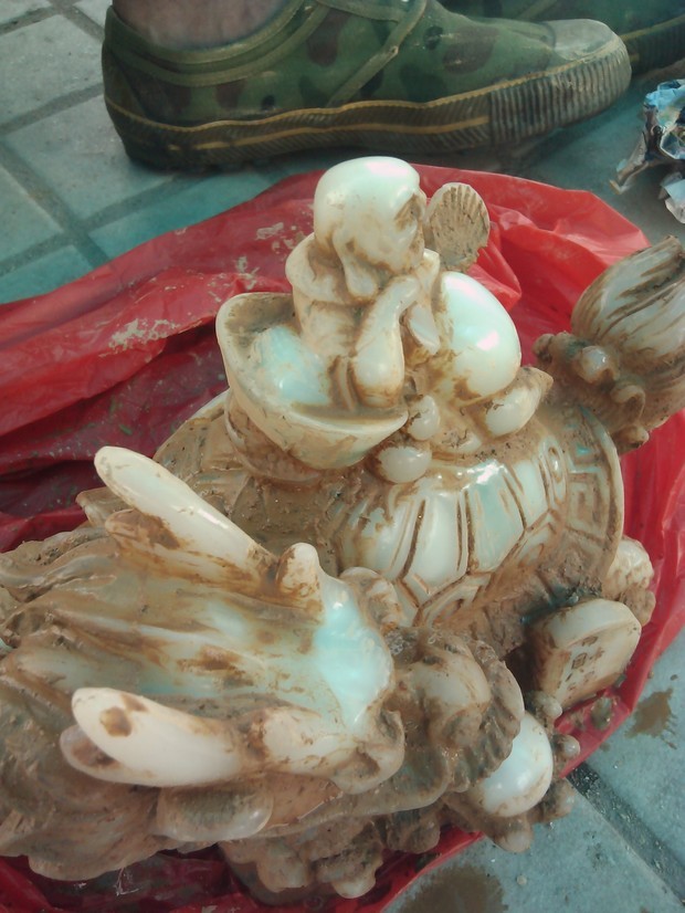 大清康熙年制的龙头龟身麒麟尾是什么东西