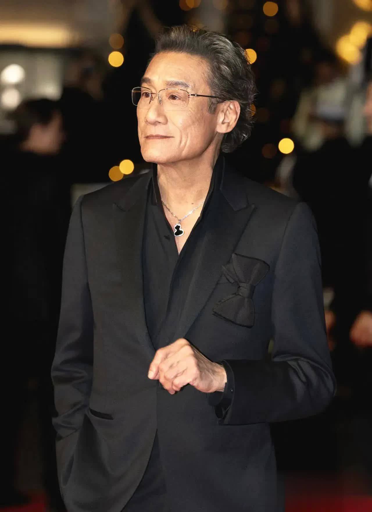 所以下次再看到明星衰老对比别急着judge