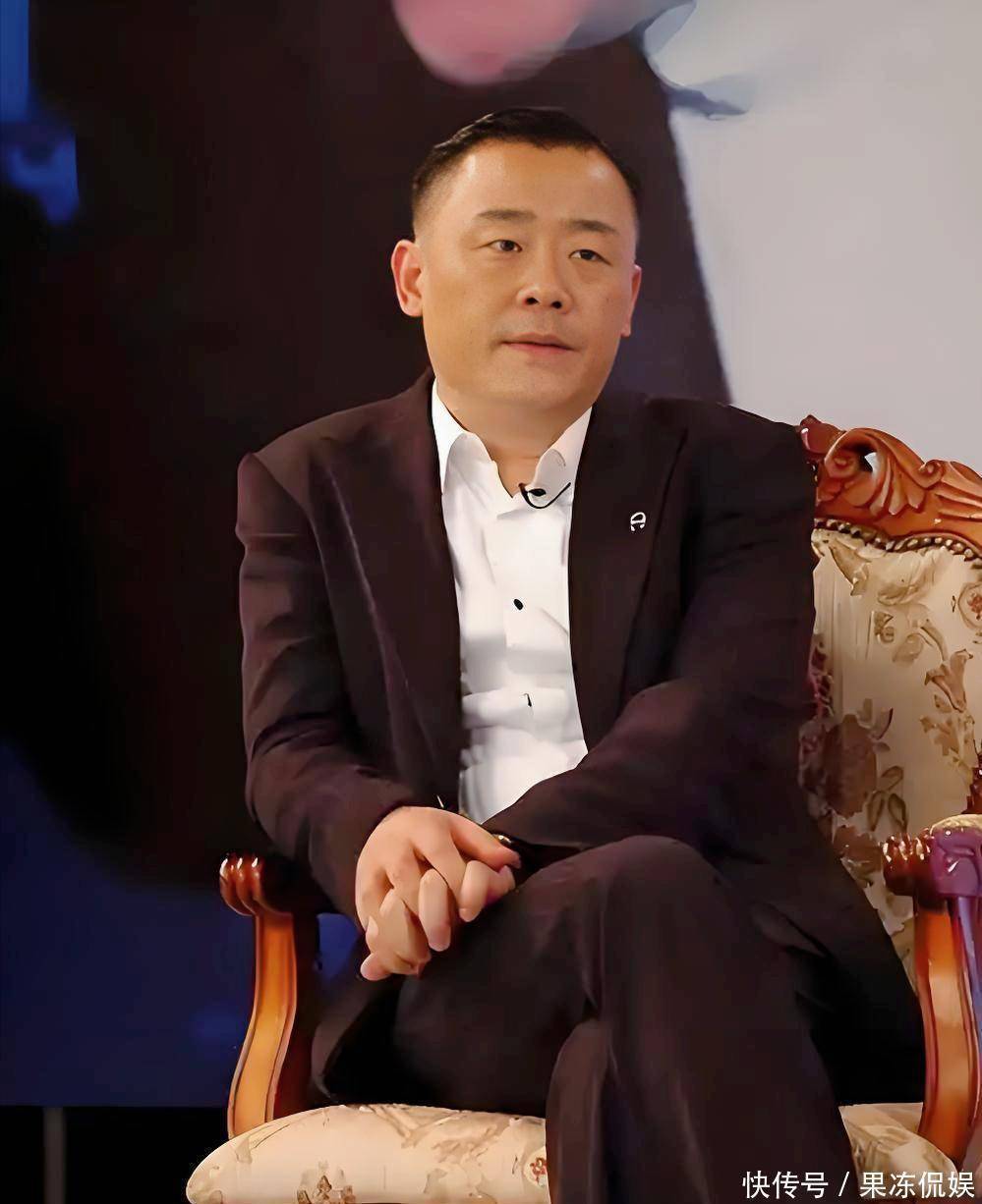 周立波：名声与道德的双重坍塌，从舞台新星到劣迹艺人的堕落轨迹 - 360娱乐，你开心就好