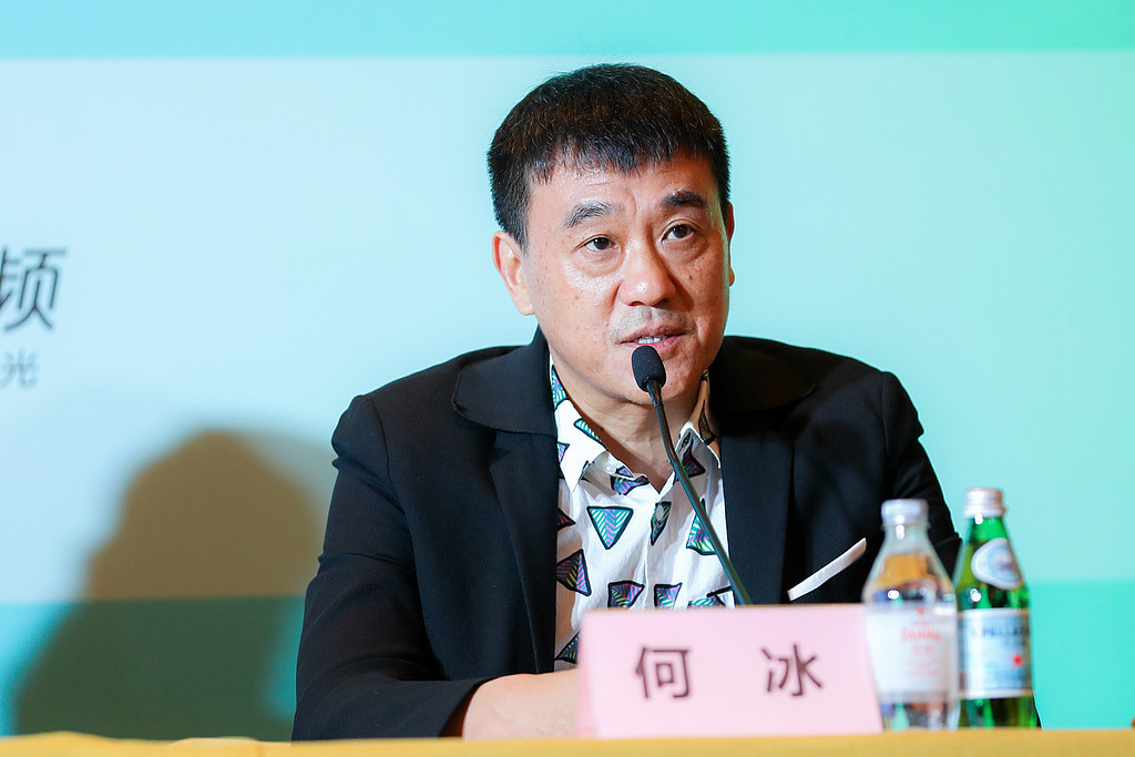 何冰:从戏剧舞台到荧幕的“全能戏骨” - 360娱乐,你开心就好