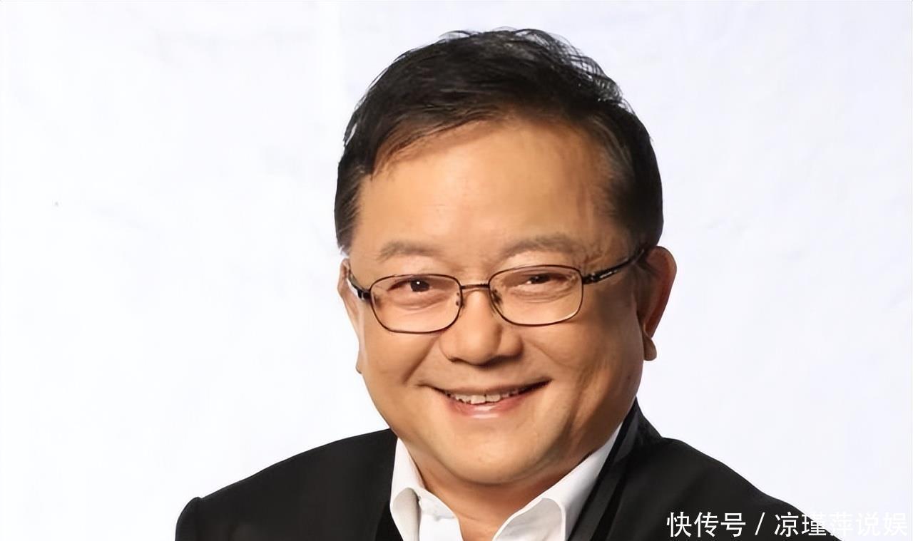 76岁王刚现状:外孙和儿子同上高中,他白发渐老,妻子仍风韵犹存 - 360娱乐,你开心就好