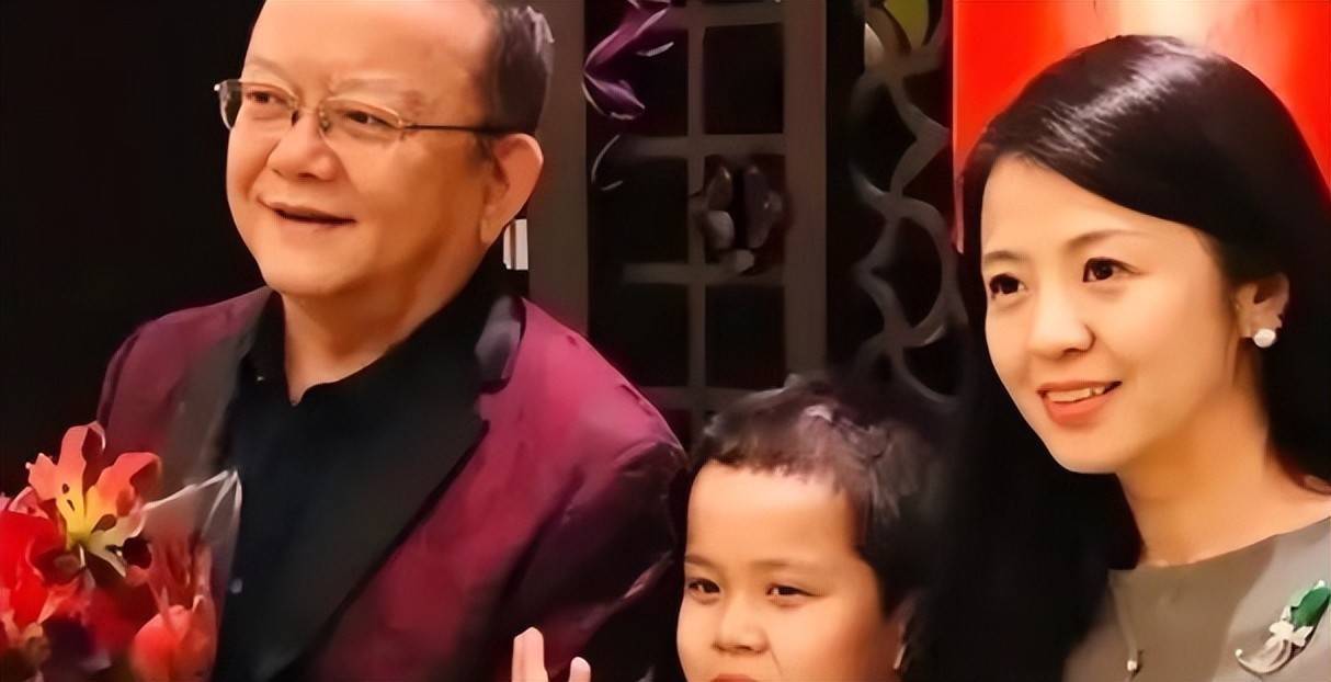 77岁王刚的晚年:本以为有儿子能安度余生,如今却为养子操劳不停 - 360娱乐,你开心就好