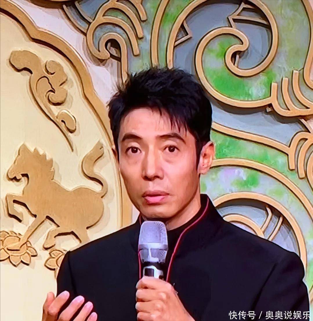 撒贝宁一家返回武汉探亲后返京!妻子美丽,龙凤胎身高不及父亲 - 360娱乐,你开心就好