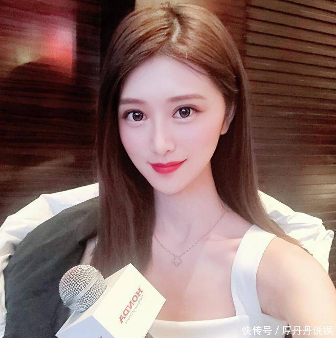 世界华人小姐总冠军白舒,身高180c体重55kg,肤白貌美好有气质 - 360娱乐,你开心就好