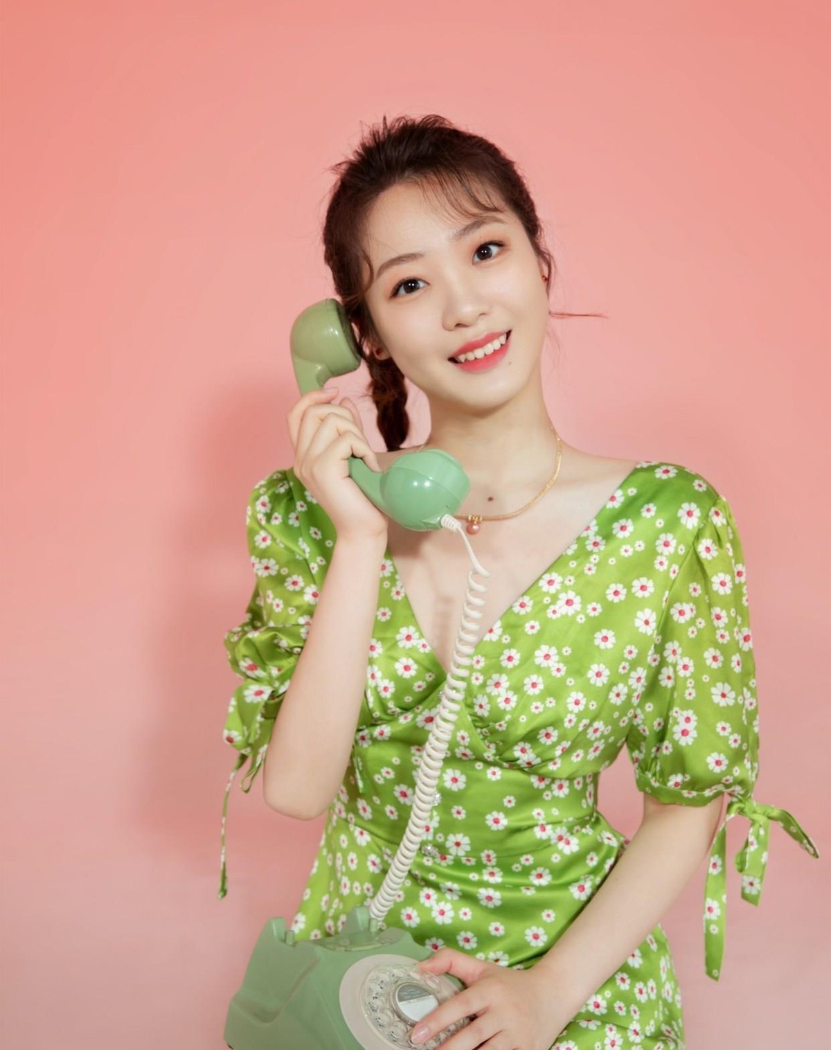 齐如意:出演的《暖春》让无数人落泪,哭戏一夜成名,长大也很美