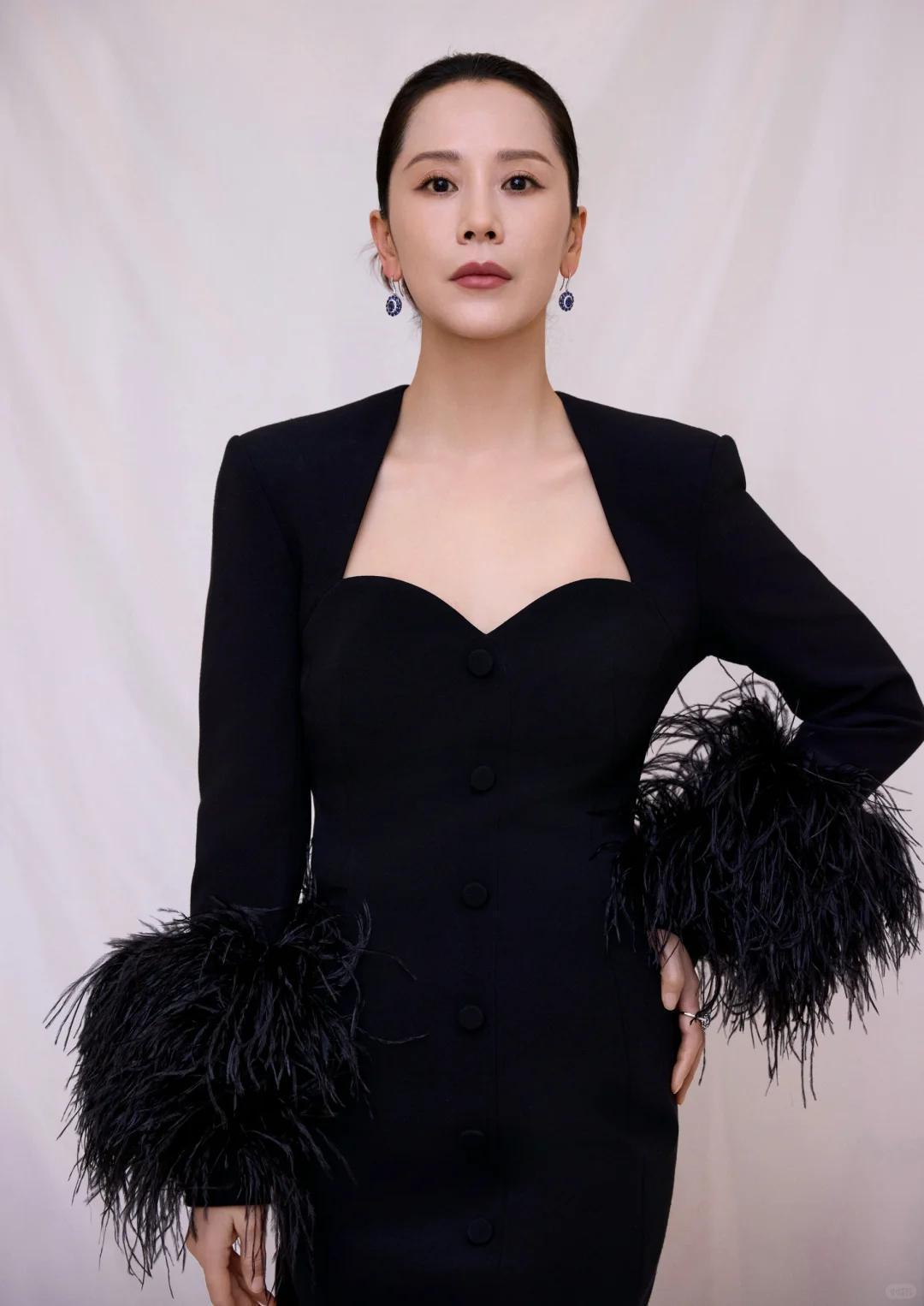 澳门这一夜,娱乐圈残酷的真相,在46岁海清身上,展现得淋漓尽致