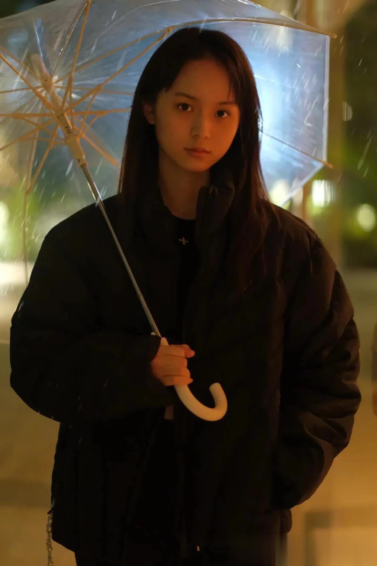 15岁刘楚恬近照令人心动!等比例长大了 - 360娱乐,你开心就好