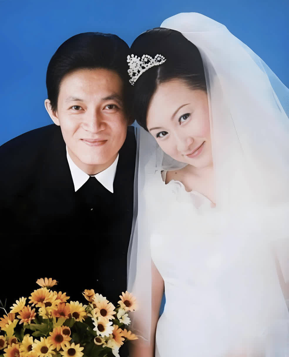 看杨志刚旧照，懂他为何被称“内娱陈冠希”，真俊俏 - 360娱乐，你开心就好