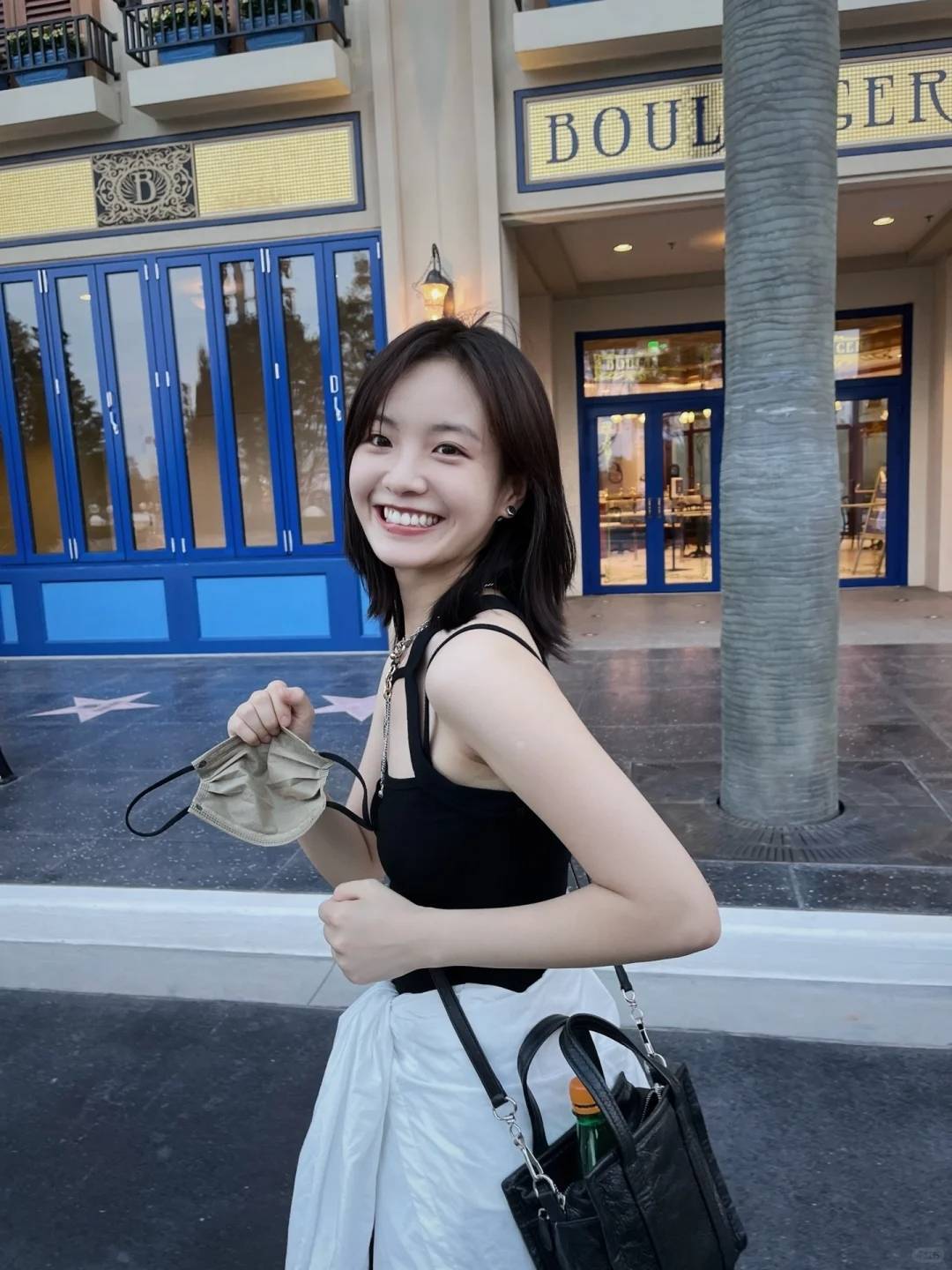李庚希不会有人一直爱你但一直会有人爱你