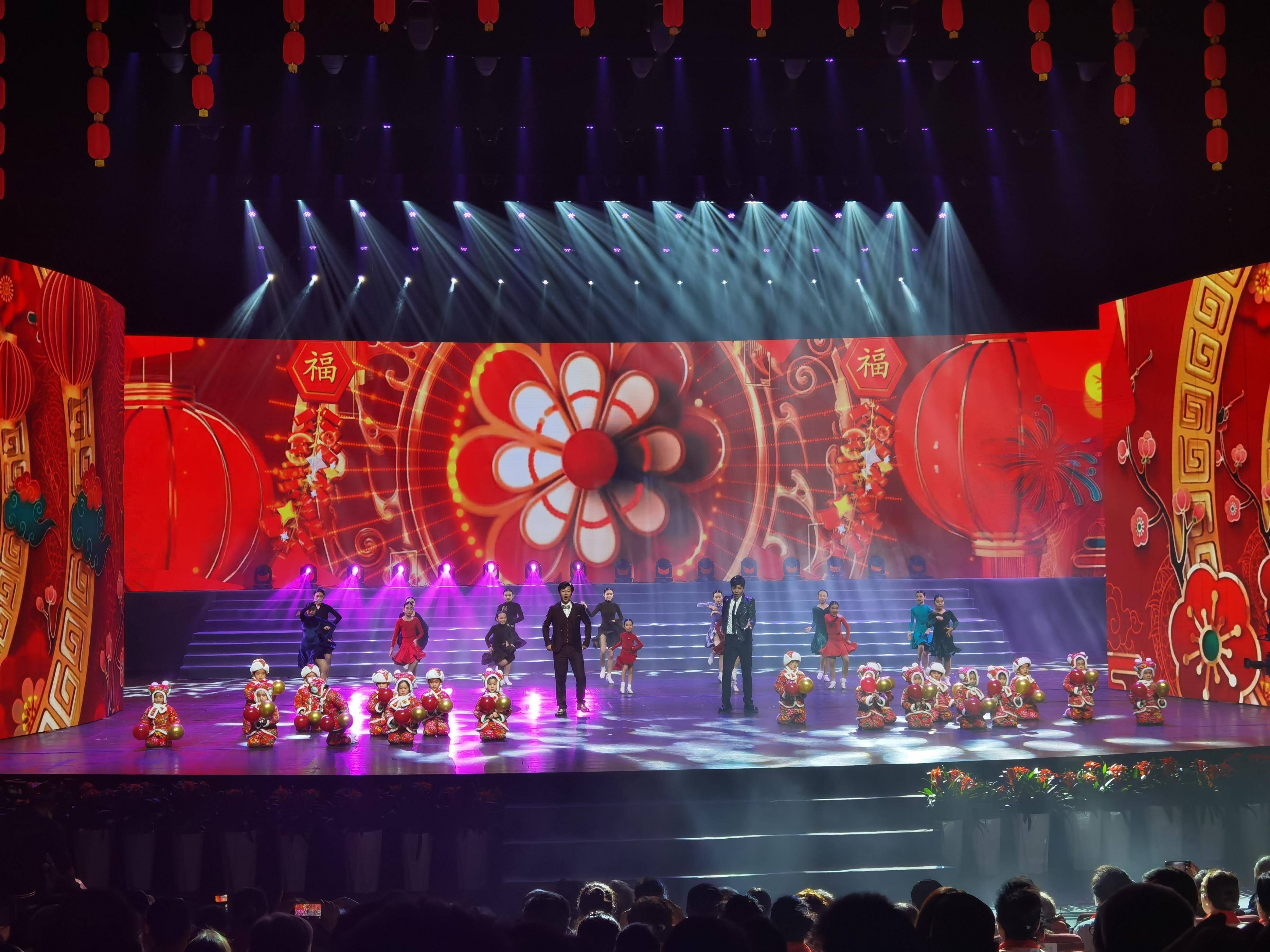 2026AI新春联欢会火了!AI做的节目比明星表演还精彩? - 360娱乐,你开心就好