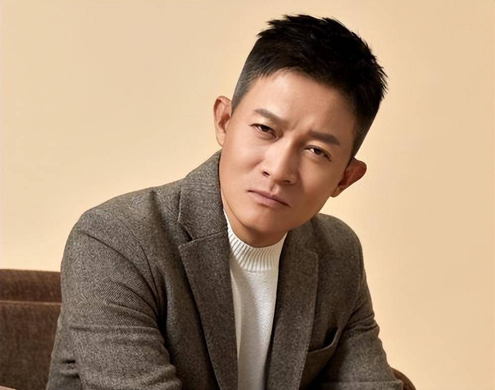 杨志刚:兄弟四人唯他姓杨,被亲哥强捧13年,大姑竟是亲妈 - 360娱乐,你开心就好