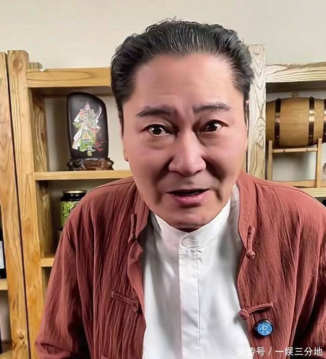 师胜杰弟子刘伟,服软,刷礼物;侯耀华弟子谢雷,大度,泯恩仇 - 360娱乐,你开心就好