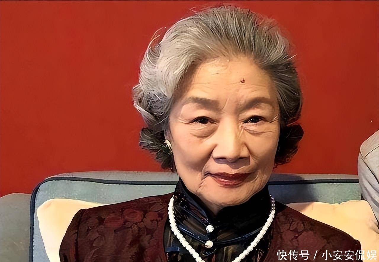“人生赢家”吕中:儿子是导演,儿媳是影后,女儿是她一生的骄傲 - 360娱乐,你开心就好