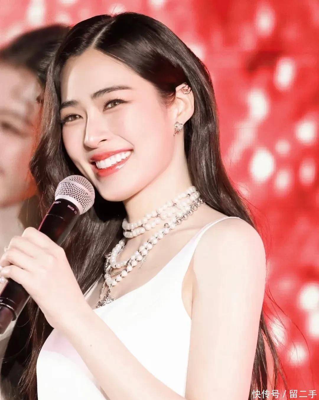 邝玲玲-这种混血感刚刚好 浓颜系女神 - 360娱乐,你开心就好