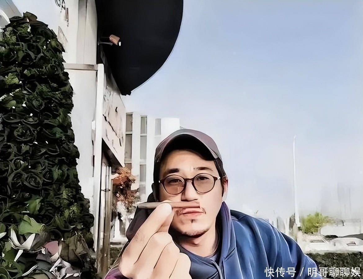 子债父偿?如今43岁还在啃老的张默,早就让张国立颜面尽失了 - 360娱乐,你开心就好