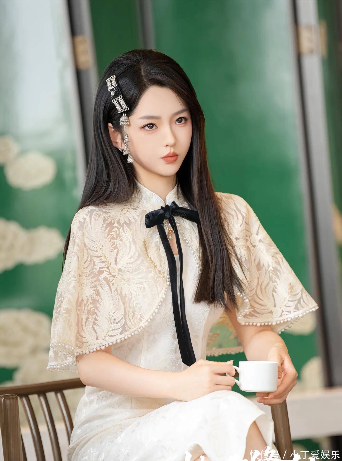 当下最火短剧女主 李柯以 她能带着这股热度进军娱乐圈吗？ - 360娱乐，你开心就好