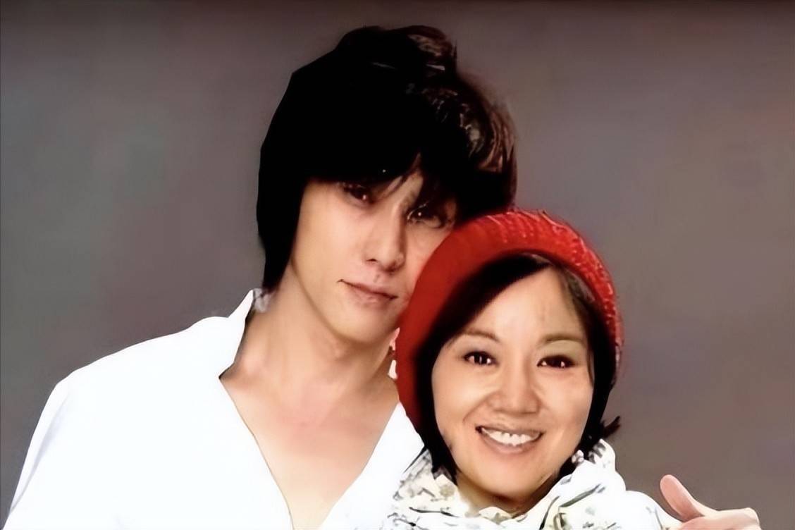 宁愿净身出户,也要与闫妮离婚,21年过去了,邹伟现在怎么样了? - 360娱乐,你开心就好