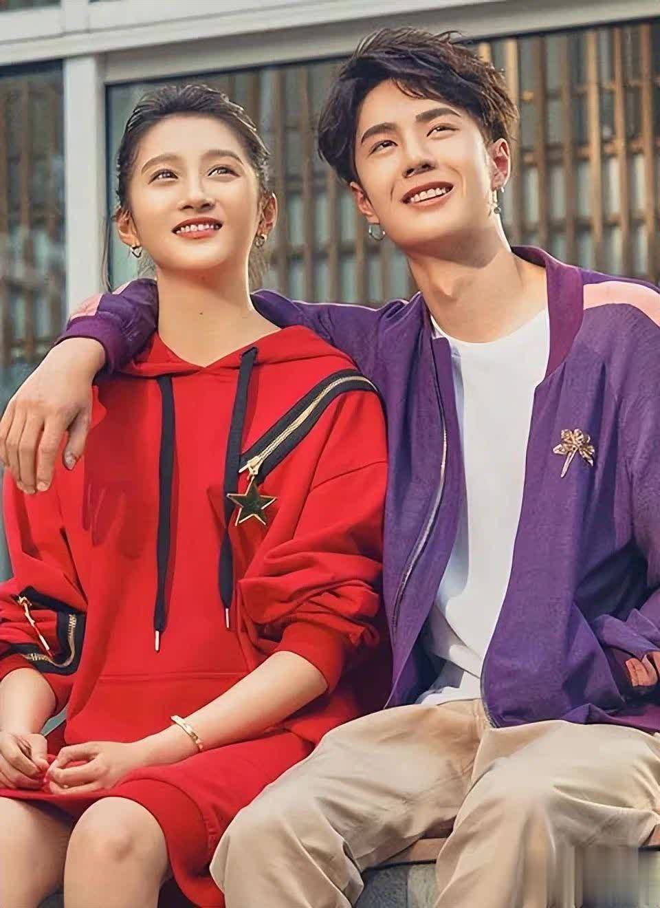 王一博之后,关晓彤就遇到了鹿晗.而事实证明,先动情的那个人就是鹿晗