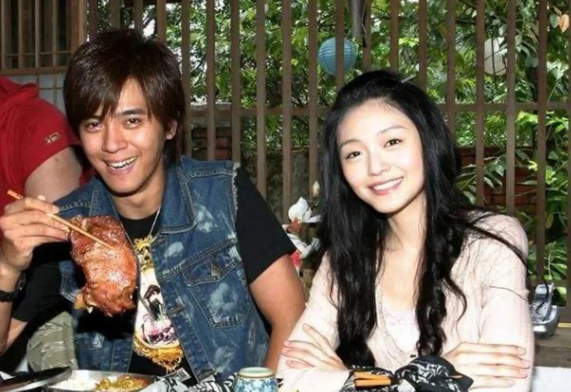 罗志祥唱《爱转角》怀念大s!二人曾合作出演《转角遇到爱》