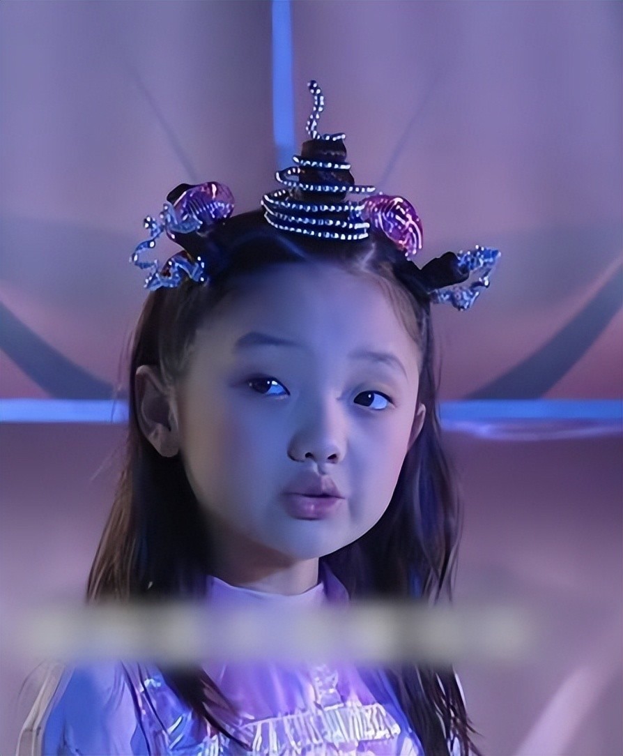 张兆艺曾在《快乐星球》中出演"冰柠檬"一角