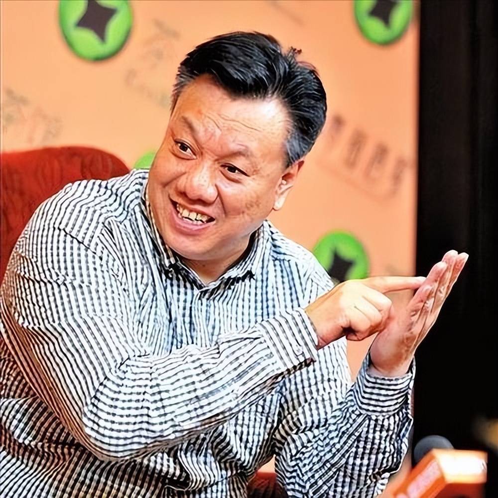 歌唱家刘斌:凭《当兵的人》红极一时,却在巅峰时隐退,如今怎样 - 360娱乐,你开心就好