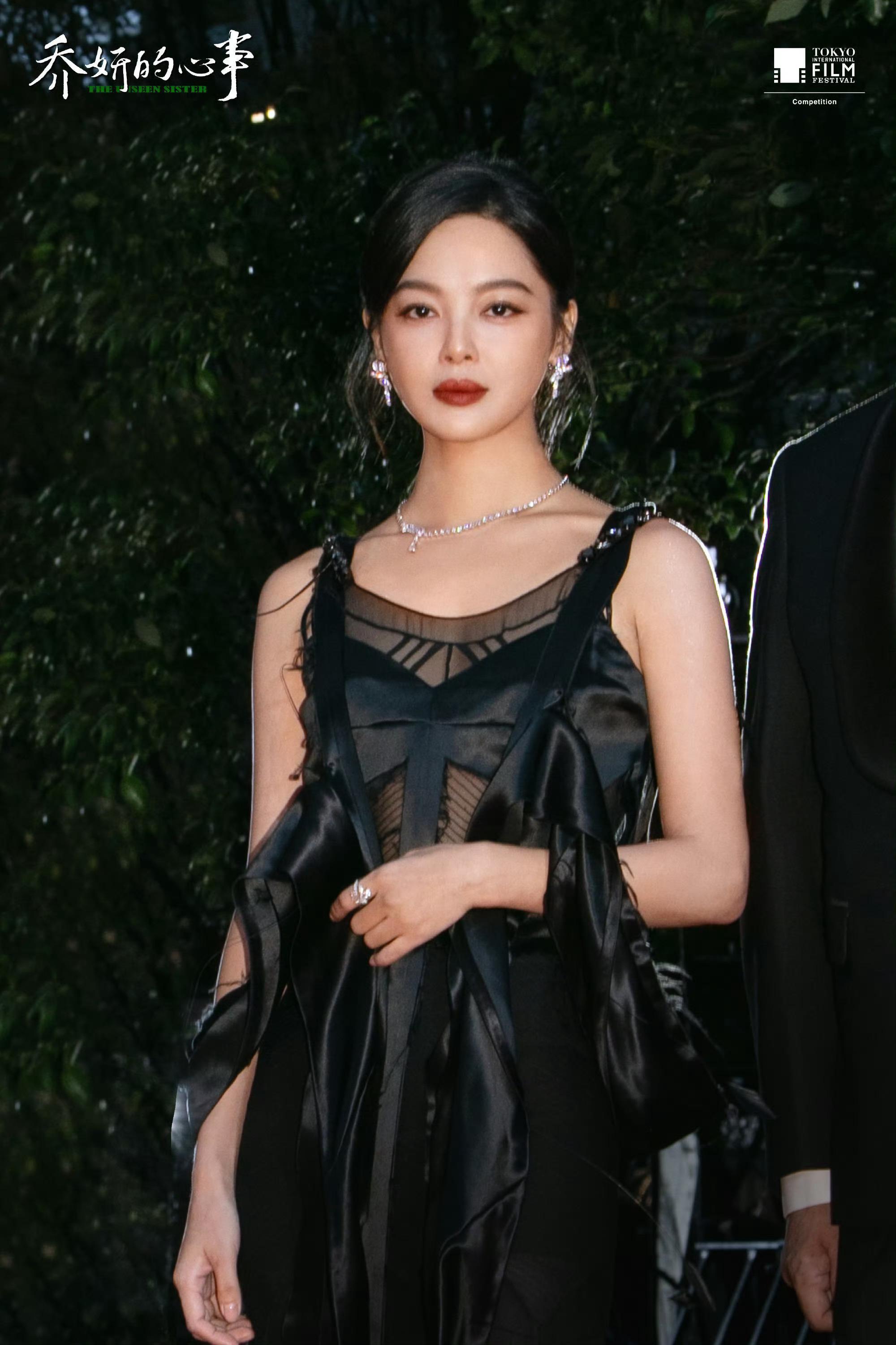 辛芷蕾嘴唇,10年前原来长这样,薄薄的樱桃唇,和现在判若两人