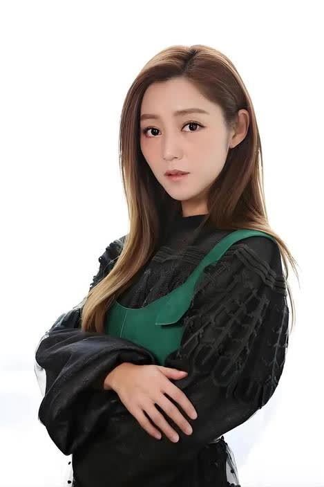 卫诗雅的演艺之路并非一帆风顺,她的努力和坚持是她走向成功的基石 - 360娱乐,你开心就好